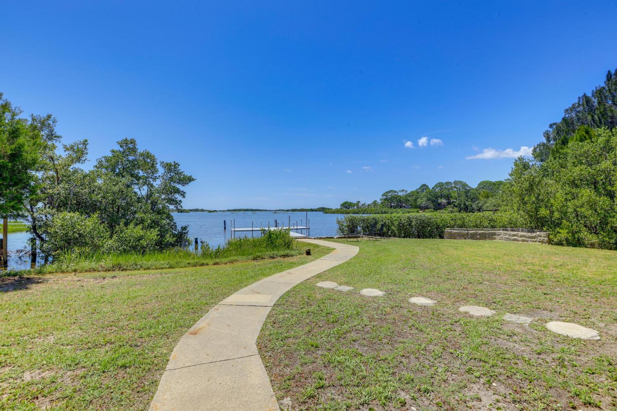 Waterfront Duplex With Dock And Views Near Town! Villa Cedar Key Exteriör bild